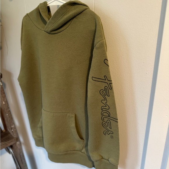 🎸 Fender Kids Hoodie Sweatshirt 🧒🎸 Size 6/7 ✨ - Picture 3 of 6